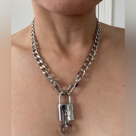 Authentic Louis Vuitton Silver Padlock Lock & Key - Picture 11 of 15